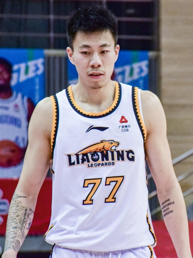 半岛体育官网-张镇麟到底是什么原因要选择离开辽篮？张镇麟终于说出三个原因