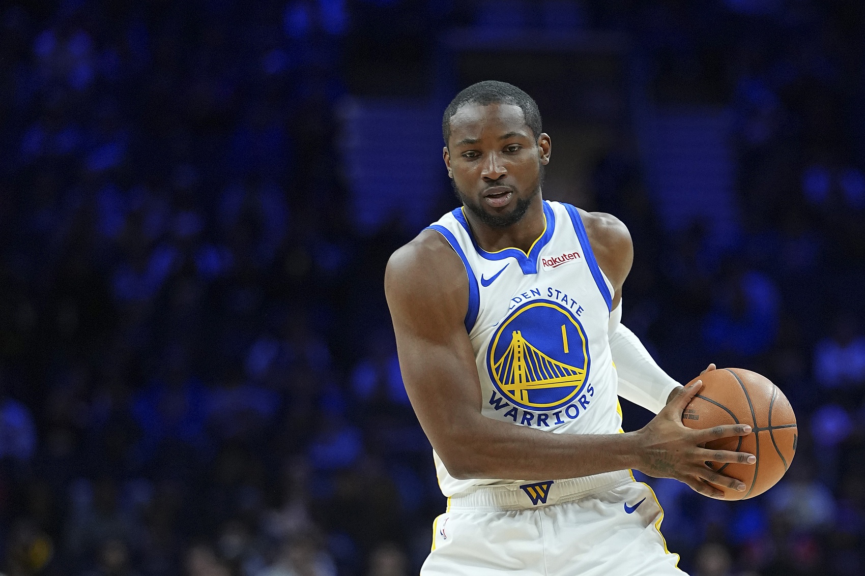 半岛·体育-小里：库明加证明过能力 在这样的勇士都没机会难说没有私人恩怨