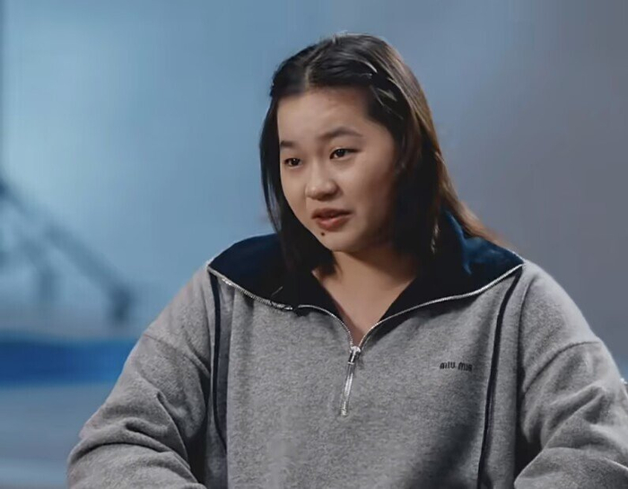 半岛·体育-全红婵小学二年级就去练跳水！不满家乡变化：到处是油烟味 真想逃离|立定跳远|小吃摊|奥运冠军|弟弟妹妹|教练_新浪体育_新浪新闻